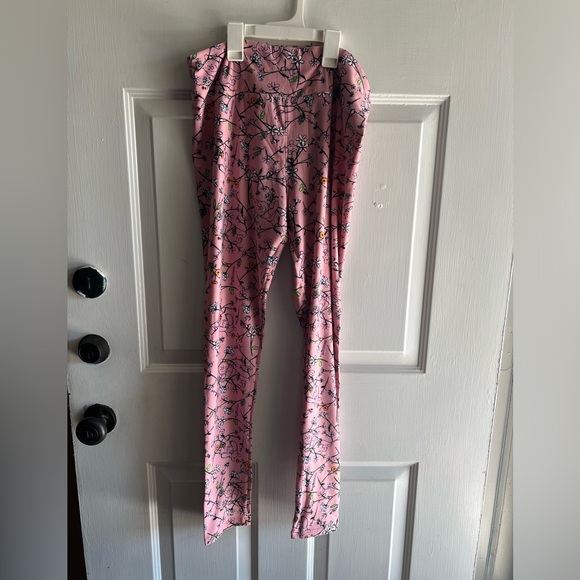 Winnie the Pooh Lula Roe leggings - Picture 3 of 4